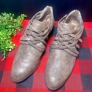 True Craft Bronze Ankle‎ Boots Size 7.5